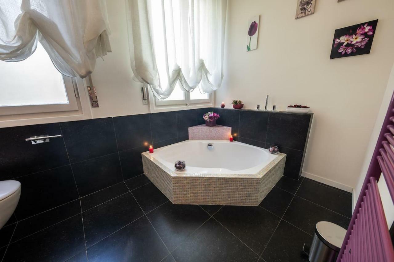 Downtown Bologna Apartment מראה חיצוני תמונה